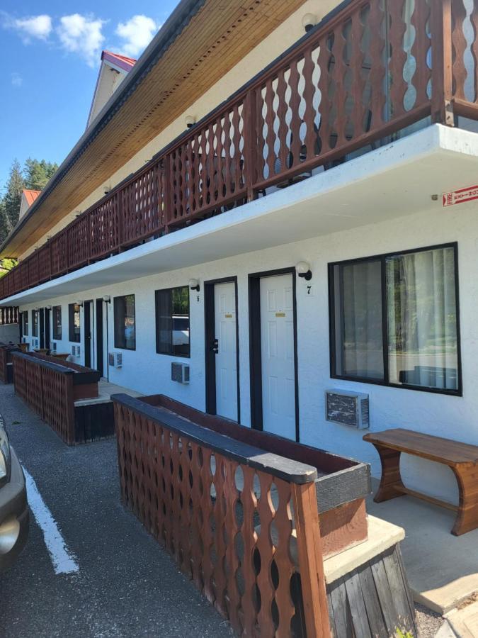 Alpen Motel Radium Hot Springs Dış mekan fotoğraf