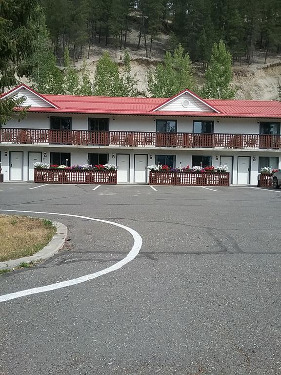 Alpen Motel Radium Hot Springs Dış mekan fotoğraf