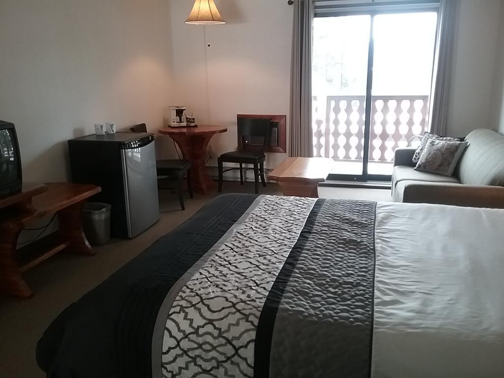 Alpen Motel Radium Hot Springs Dış mekan fotoğraf