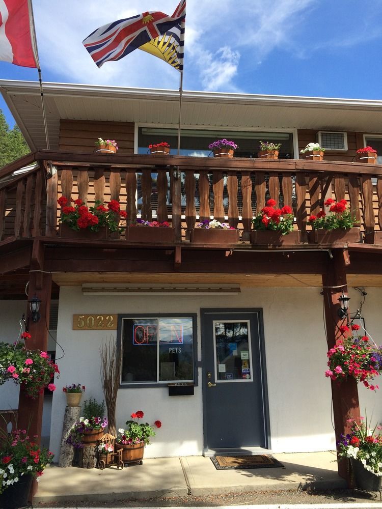 Alpen Motel Radium Hot Springs Dış mekan fotoğraf