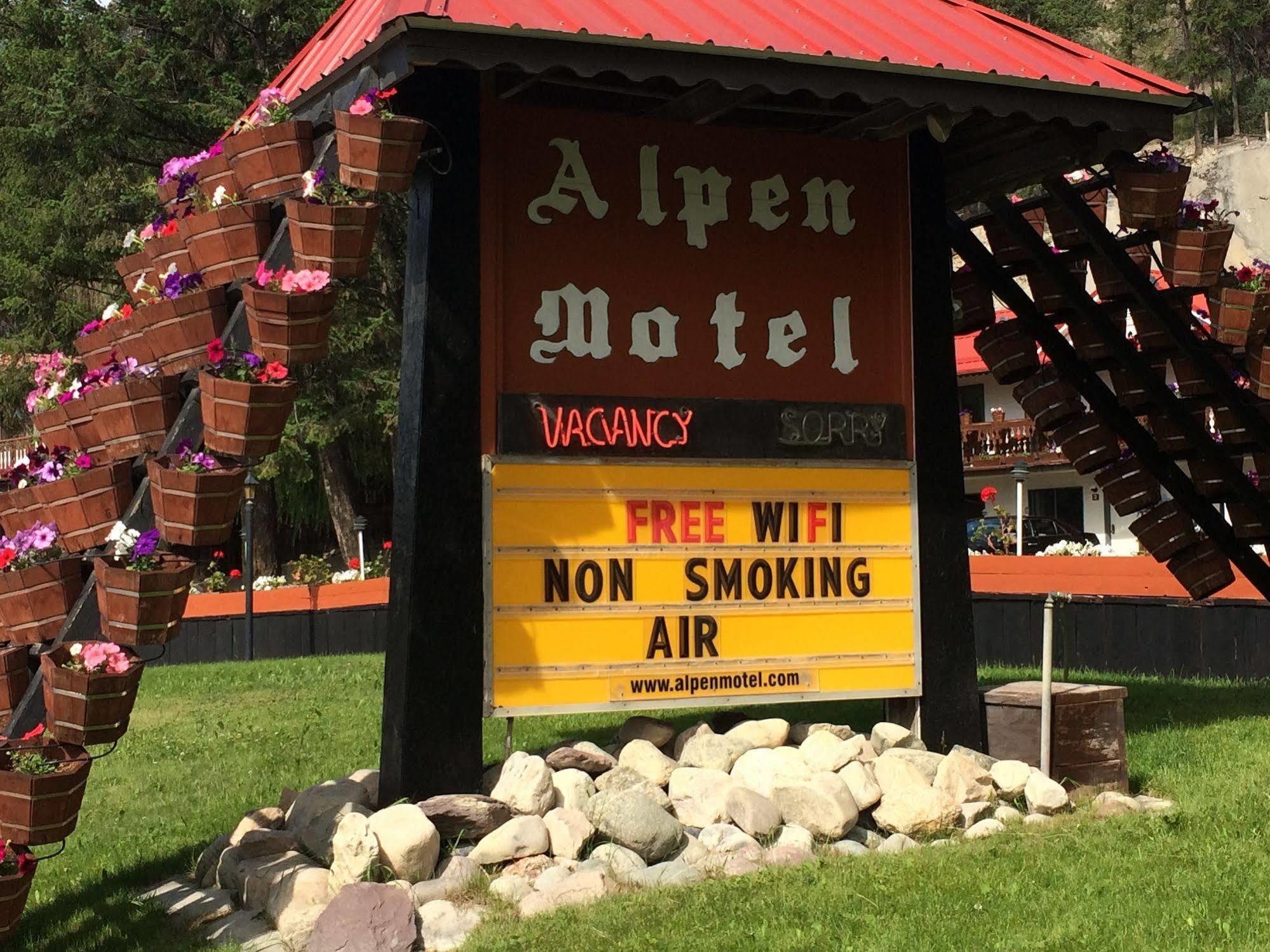 Alpen Motel Radium Hot Springs Dış mekan fotoğraf