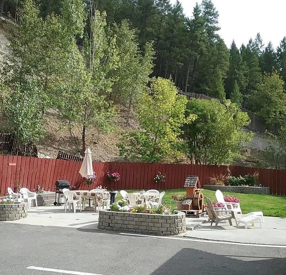 Alpen Motel Radium Hot Springs Dış mekan fotoğraf