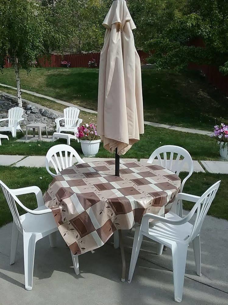 Alpen Motel Radium Hot Springs Dış mekan fotoğraf
